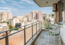 מעקות ברזל מעוצבים ומדרגות מרחפות – המדריך המלא