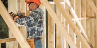 בניית בתים מעץ – פתרונות אקולוגיים ומתקדמים למגורים